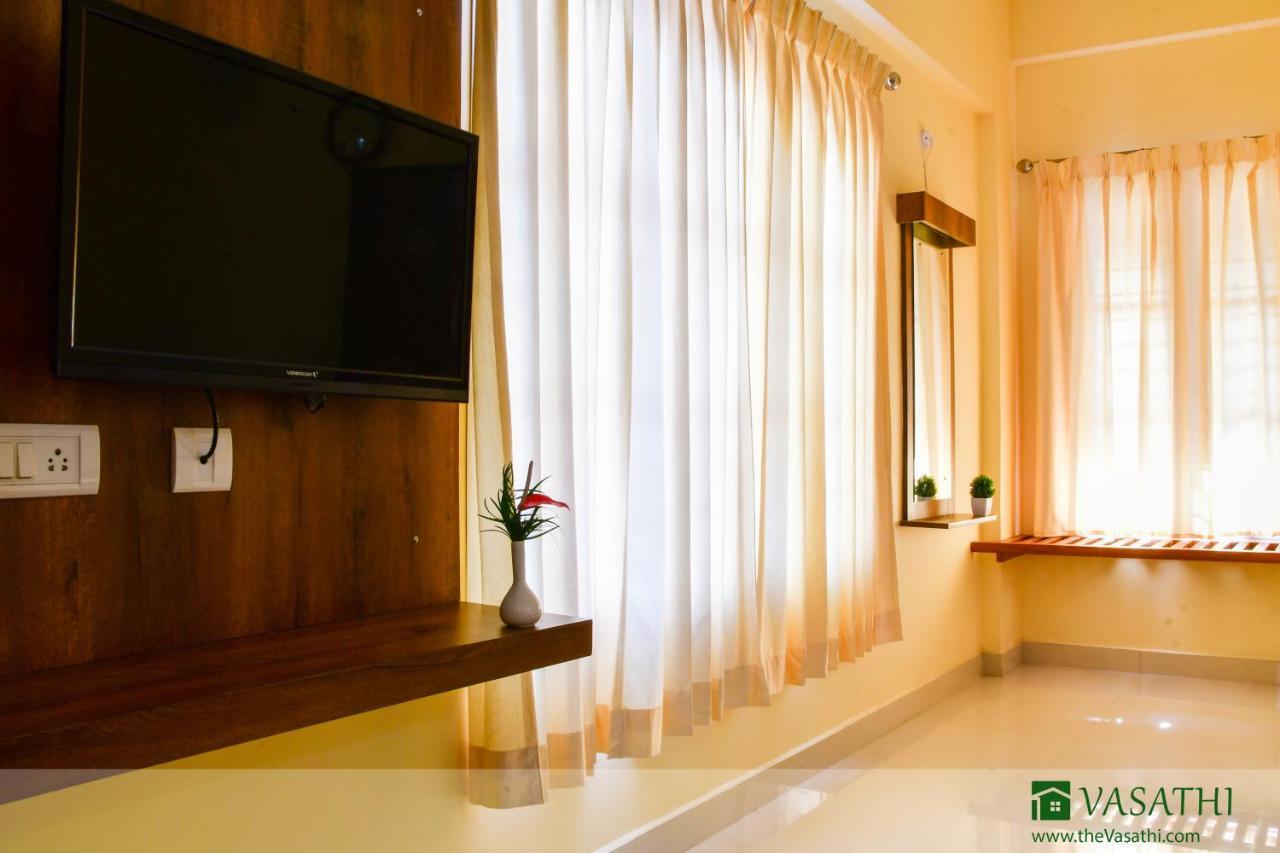 Vasathi Hotel Madikeri Exterior foto