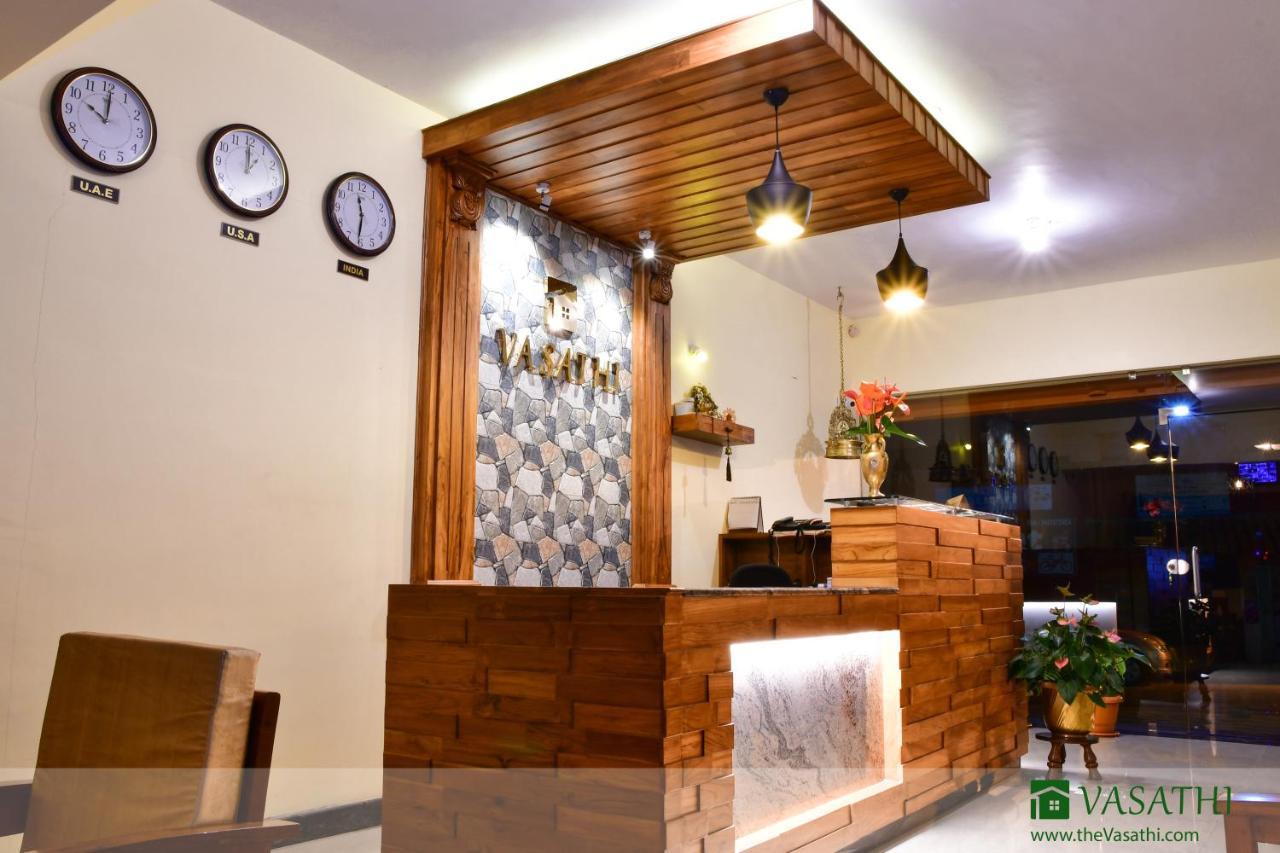 Vasathi Hotel Madikeri Exterior foto