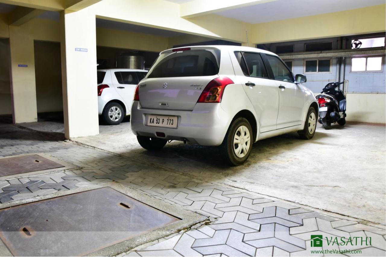 Vasathi Hotel Madikeri Exterior foto